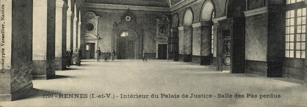 Rennes (I.-et-V.) - Innenraum des Palais de Justice - Salle des Pas perdus — Phototypie Vassellier, Nantes, Nr. 2299 - Vorderseite