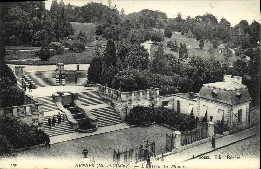 Rennes (Ille-et-Vilaine) — A Entrada do Thabor — J. Sorel, Ed. Rennes - Frente