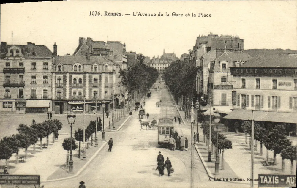 Rennes — Avenue de la Gare und der Platz — Verlag A. Lamiré, Rennes - Vorderseite