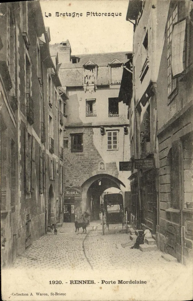 Rennes - Porta Mordelaise — La Bretagna pittoresca — Collezione A. Waron, St-Brieuc - Recto
