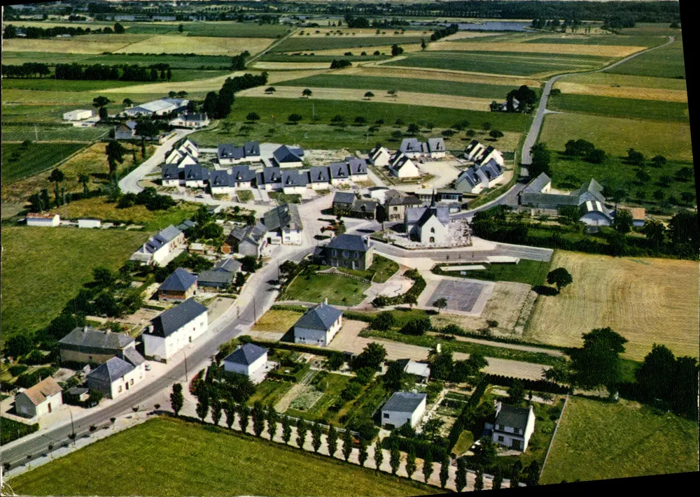 Moigné — Allgemeiner Blick — CI. Monique François, Tél. 16 (60) 98.97.30 - Vorderseite