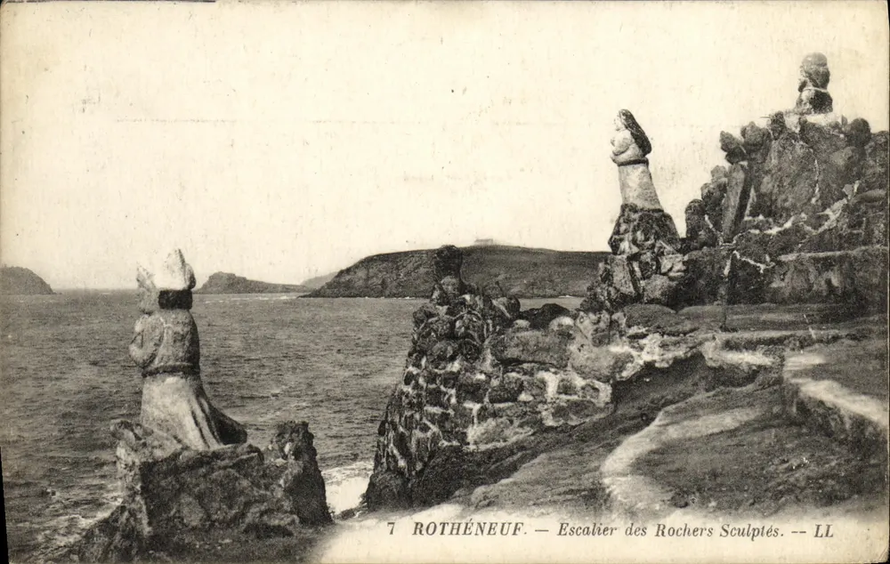 Rothéneuf — Treppen der geschnitzten Felsen — LL - Vorderseite