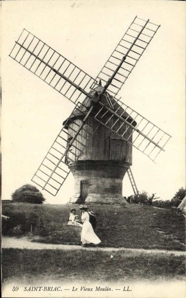 Saint-Briac — Het Oude Molen — LL. - Voorkant