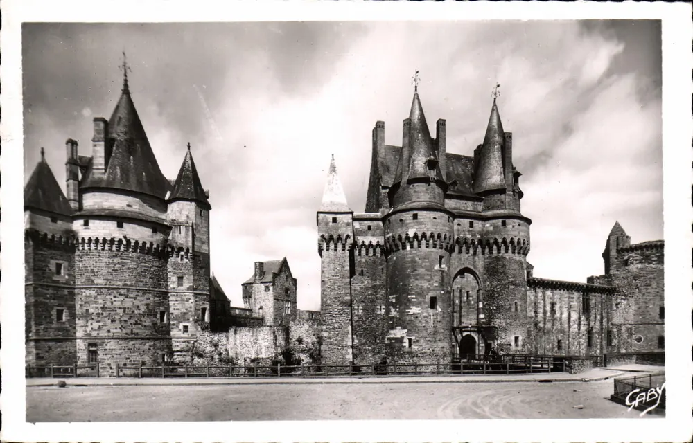 O Castelo de Vitré — editor Gaby, série 35 - Frente