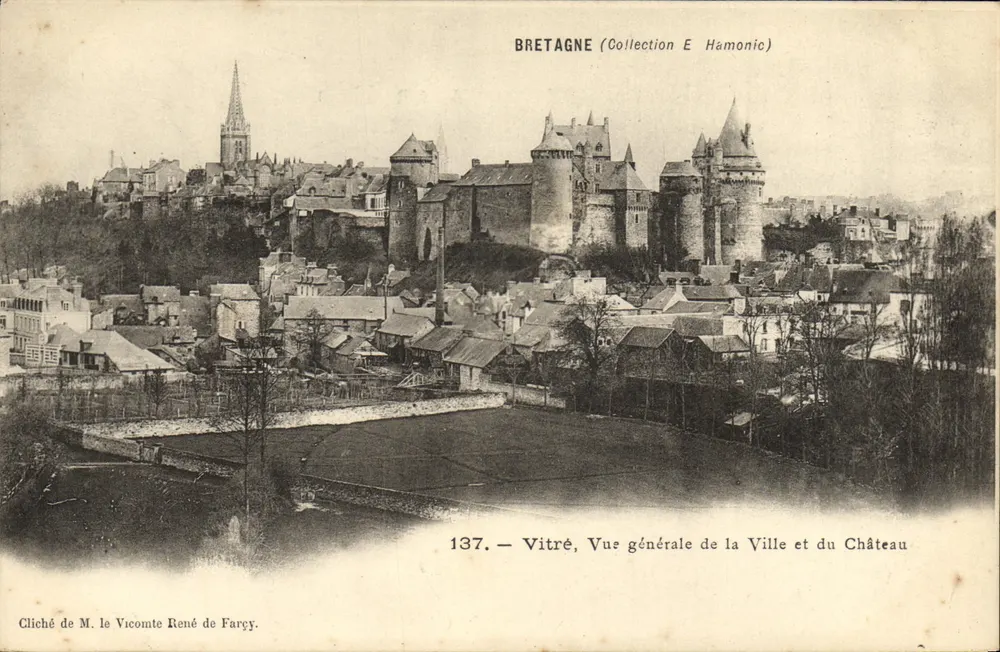 Vitré — Allgemeiner Blick auf die Stadt und den Schloss — Sammlung E Hamonic, Nr. 137 - Vorderseite