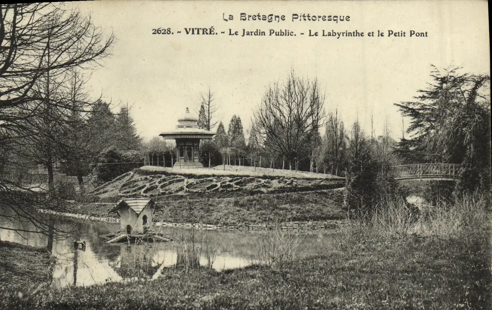 Vitré - Der Öffentliche Garten - Der Labyrinth und der Kleine Brücke — La Bretagne Pittoresque, n°2628 - Vorderseite