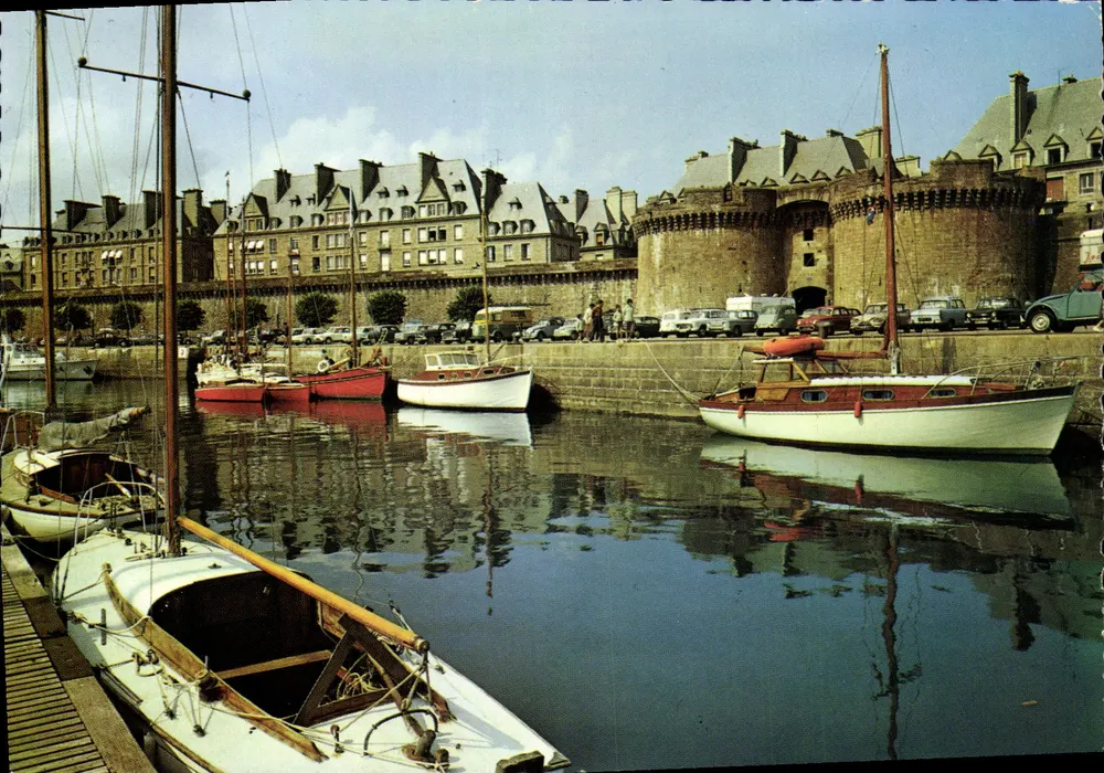 Saint-Malo (Ille-et-Vilaine) — Der Yacht-Hafen, Die Große Pforte — Natur-Editionen - Vorderseite