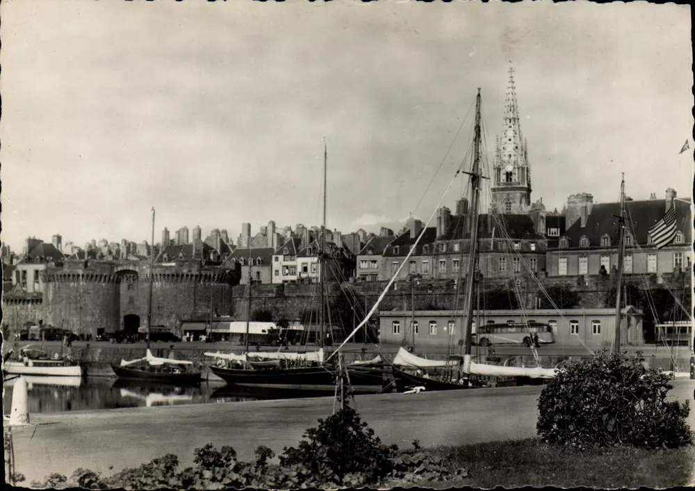 Saint-Malo (Ille-et-Vilaine) — La Grand'Porte und die Bassins — Edition La Pré-Gène - Vorderseite