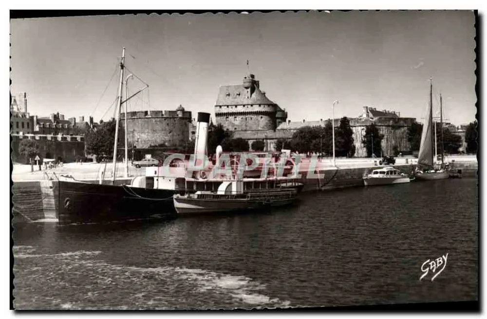 Saint-Malo (Il-et-V.) — Das Schloss und der Hafenbecken — Éditions Gaby - Vorderseite
