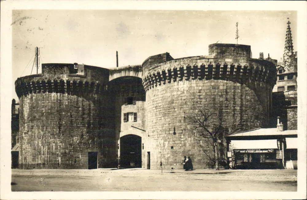 Saint-Malo — A Grande Porta (século XV) — Edição de Luxo, A. Lamiérie, Rennes - Frente