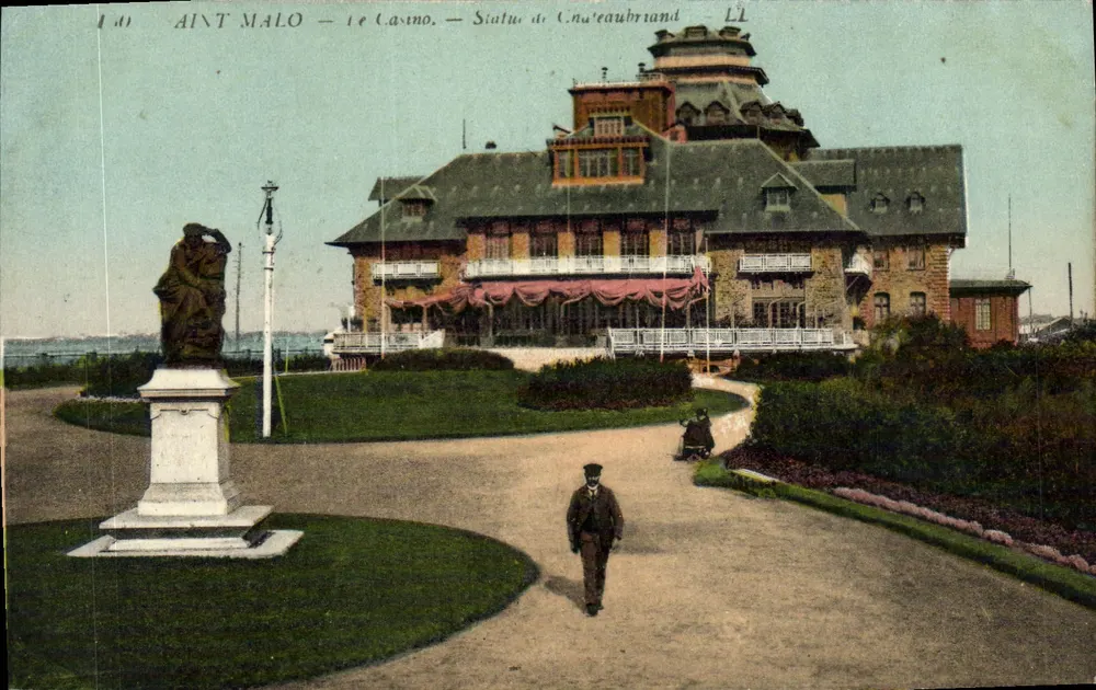 Aint Malo — Das Casino — Statue von Chateaubriand — Verlag Lévy Fils & Cie, Paris - Vorderseite