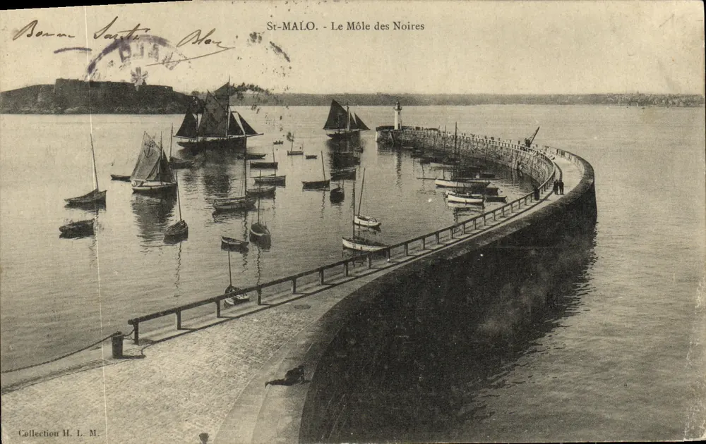 St-Malo - O Môle das Negras — vista do porto com barcos e farol — Coleção H. L. M. - Frente
