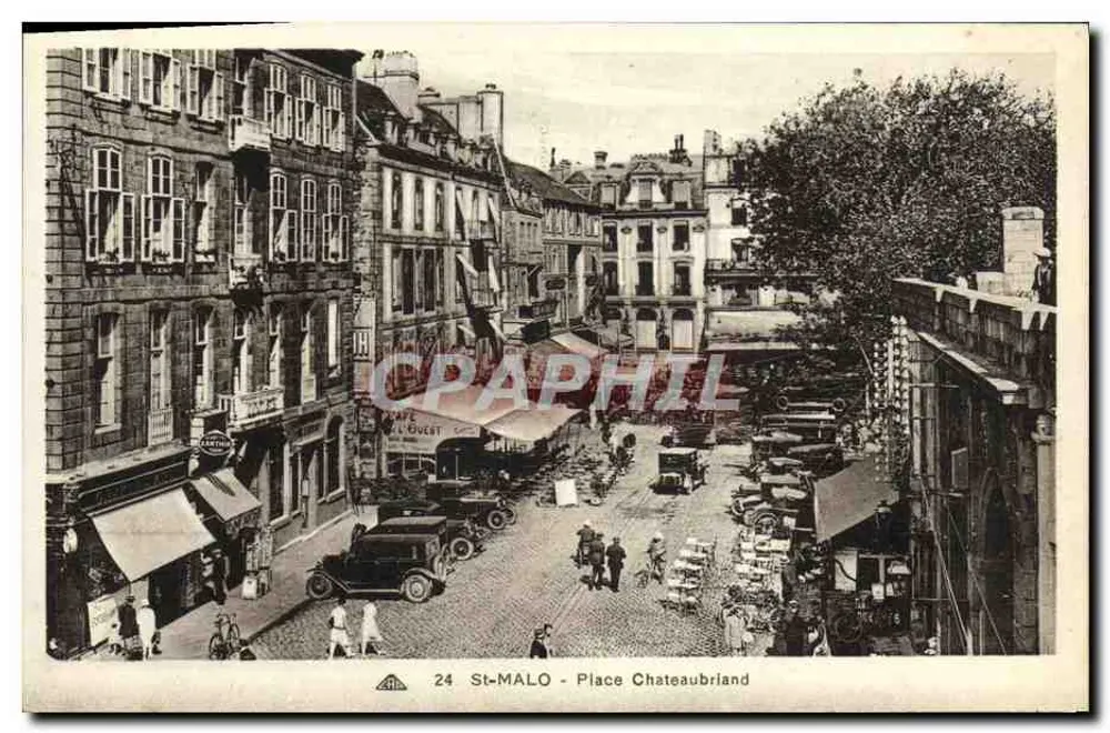 St-Malo - Plaza Chateaubriand — vista de calle con café y coches de la época — editor: C' des Arts — n° 24 - Anverso