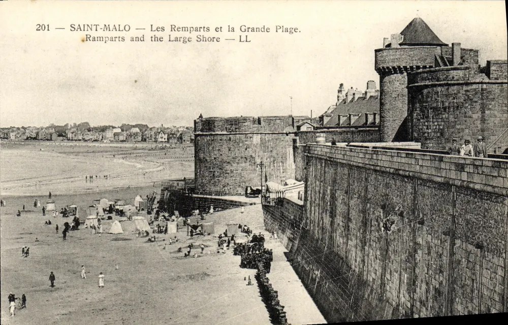 Saint-Malo — Die Mauern und die Grande Plage — LL - Vorderseite