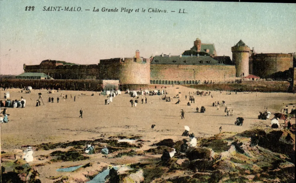 Saint-Malo — Ansicht der Grande Plage und des Schlosses — LL. — Nr. 122 - Vorderseite