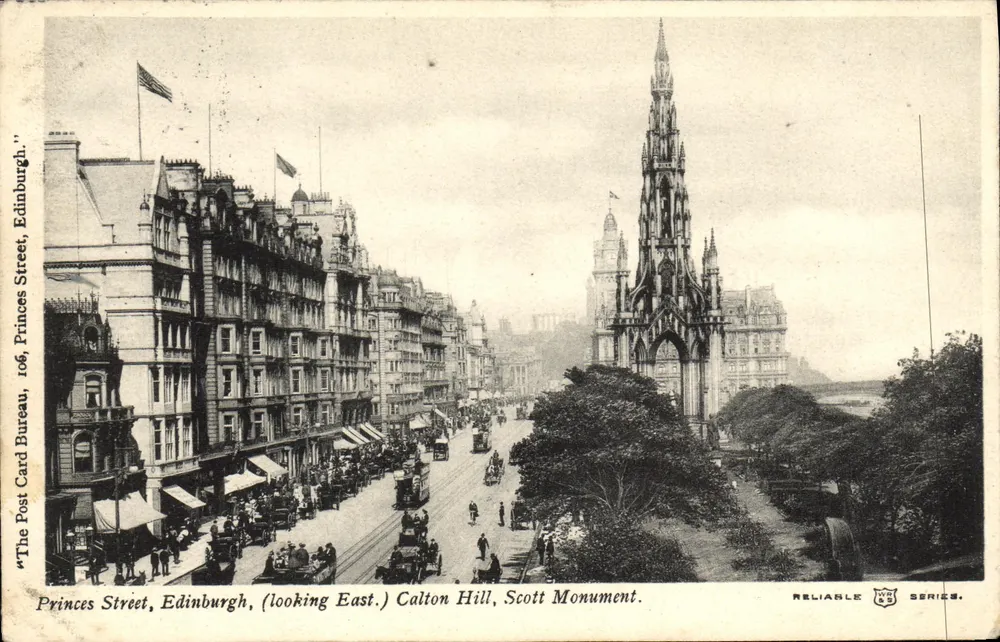 Princes Street, Edinburgh — Blick nach Osten, Calton Hill, Scott Monument — Verlag Reliable, Serie N° 65 - Vorderseite