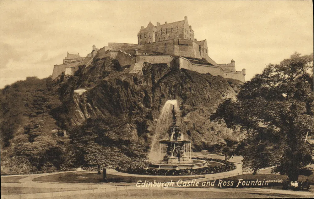 Castillo de Edimburgo y Fuente de Ross — Serie Valentine's — Valentine & Sons - Anverso
