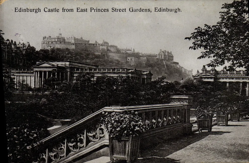 Edinburgh Castle von East Princes Street Gardens, Edinburgh — WR&S Serie — Nr. 310 - Vorderseite