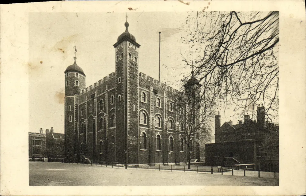 White Tower — Ansicht von Norden-Westen — unbekannter Verlag, Seriennummer nicht sichtbar - Vorderseite