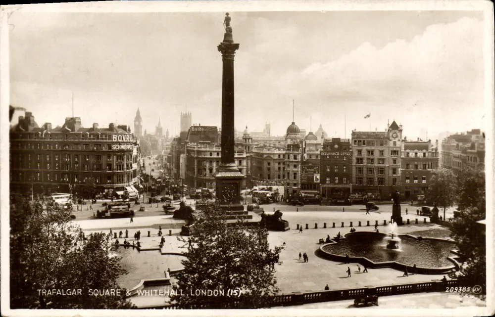 Trafalgar Square & Whitehall — Londen (15) — Valentine's Post Card - Voorkant