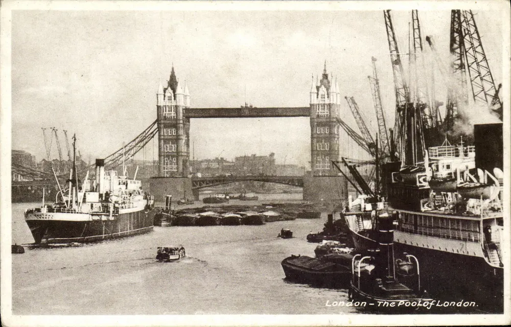 London — The Pool of London — R.A. (Postcards) LTD. - Vorderseite