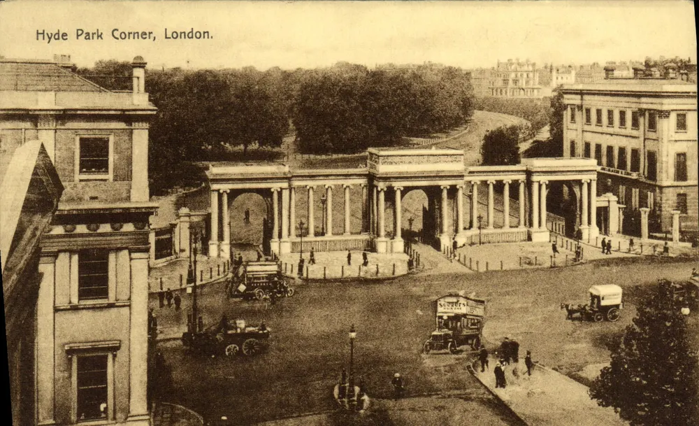 Hyde Park Corner, Londres — vista panorâmica — E. J. May, 4, York Place, Adolph, W. C. - Frente