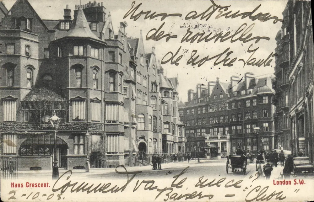 Hans Crescent — vue de la rue avec bâtiments victoriens — éditeur Staneby & Co. n° 604 - Frente