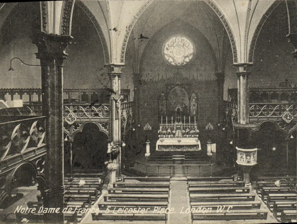 Notre Dame de France — Innenansicht der Kirche — 5 Leicester Place, London W.C. - Vorderseite