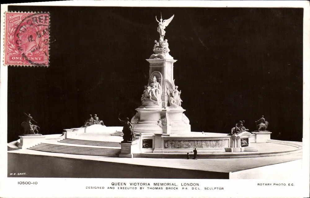 Queen Victoria Gedenkmal — London — W.E. Gray, Nr. 10500-10 - Vorderseite