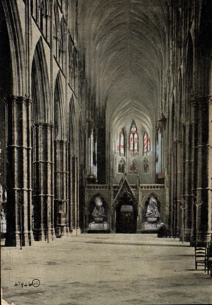 Innenansicht der Kathedrale — Blick auf die Kirche und die Fenster — Serie Valentinia, Nr. 41946 - Vorderseite