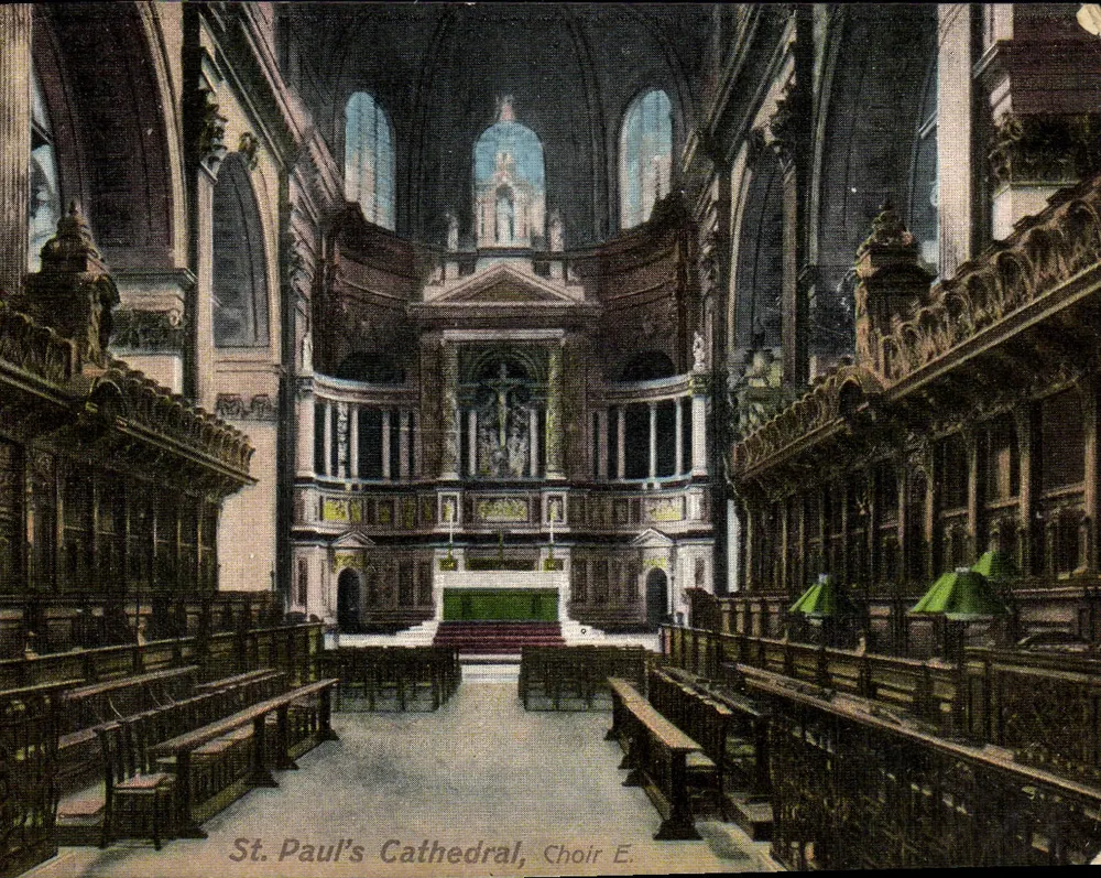 Catedral de São Paulo, Capela E. — vista interna — editor não visível - Frente
