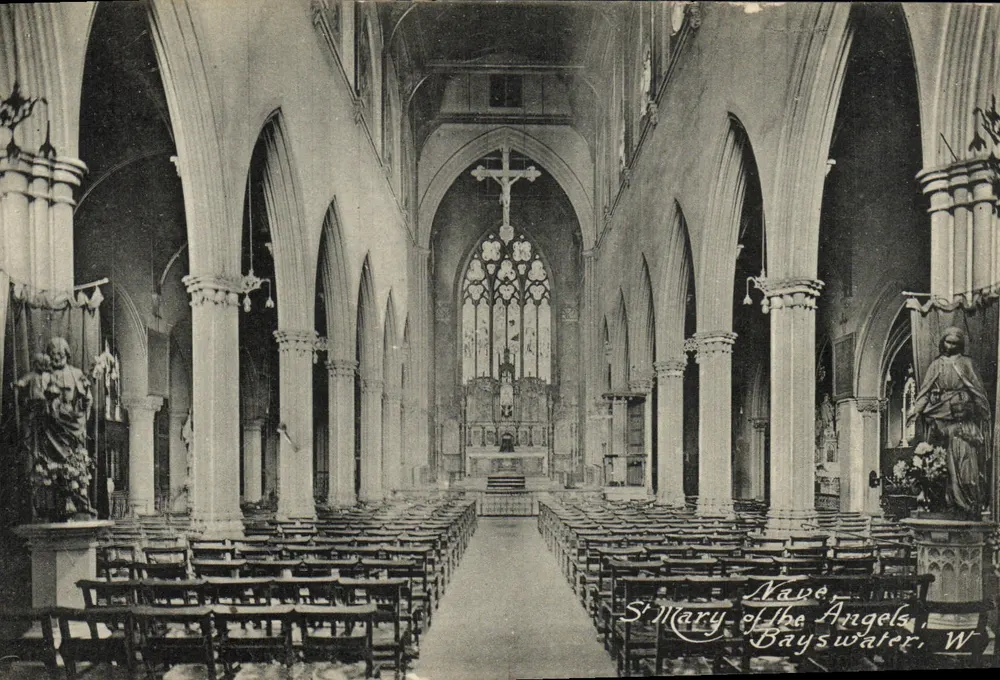 Nave der Kirche Sainte-Marie-des-Anges — Bayswater, W - Vorderseite