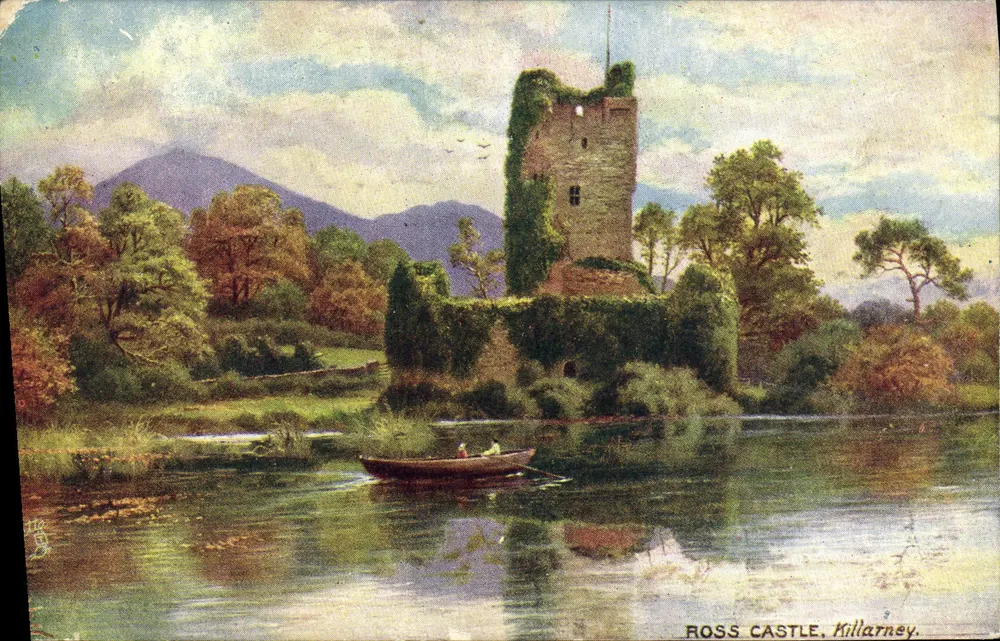 Castelo de Ross, Killarney — ruína vegetalizada na ilha de Ross — Tuck's Post Card, série III, n°7283 - Frente