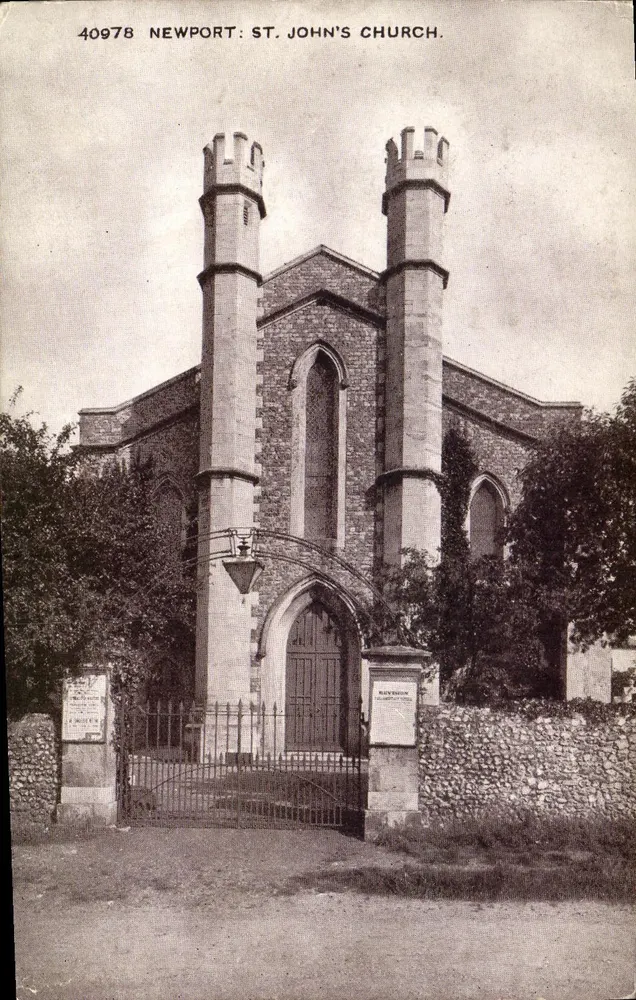 Newport: Chiesa di San Giovanni — editore Sepiatone, n° 40978 - Recto