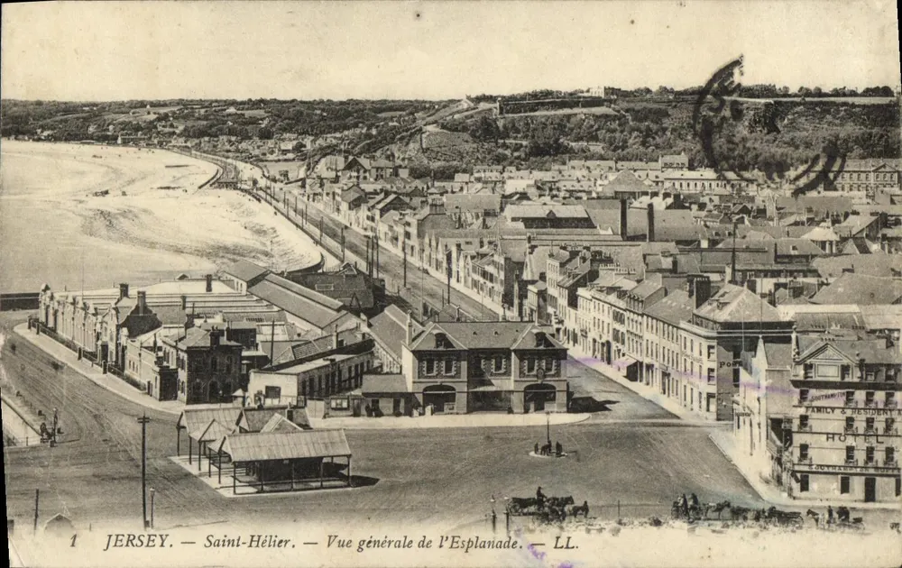 Jersey — Saint-Hélier — Vue générale de l'Esplanade — LL. - Frente