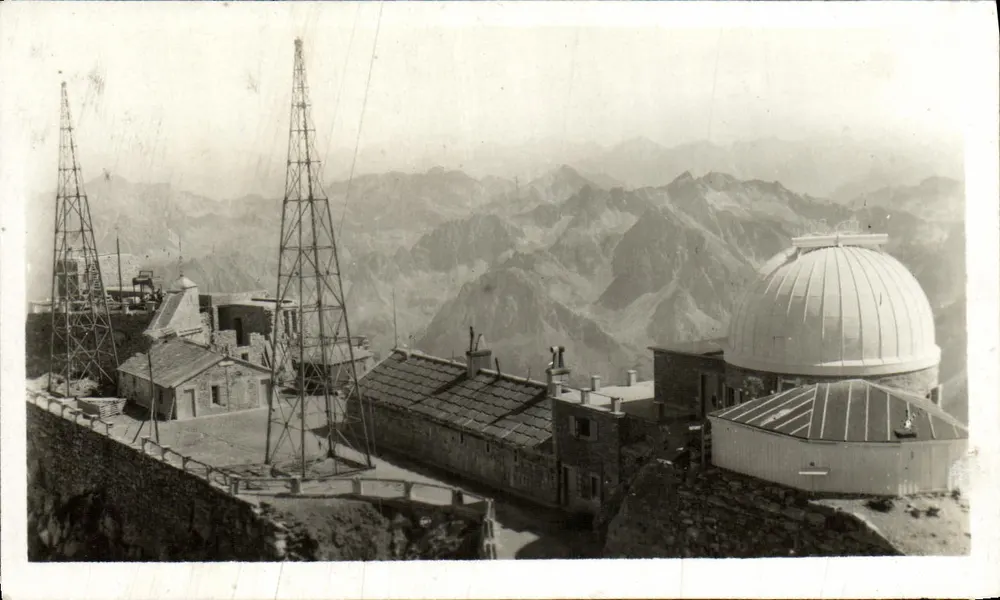 Observatório do Pic du Midi de Bigorre — As Pirineus — alt. (2877 m) - Frente