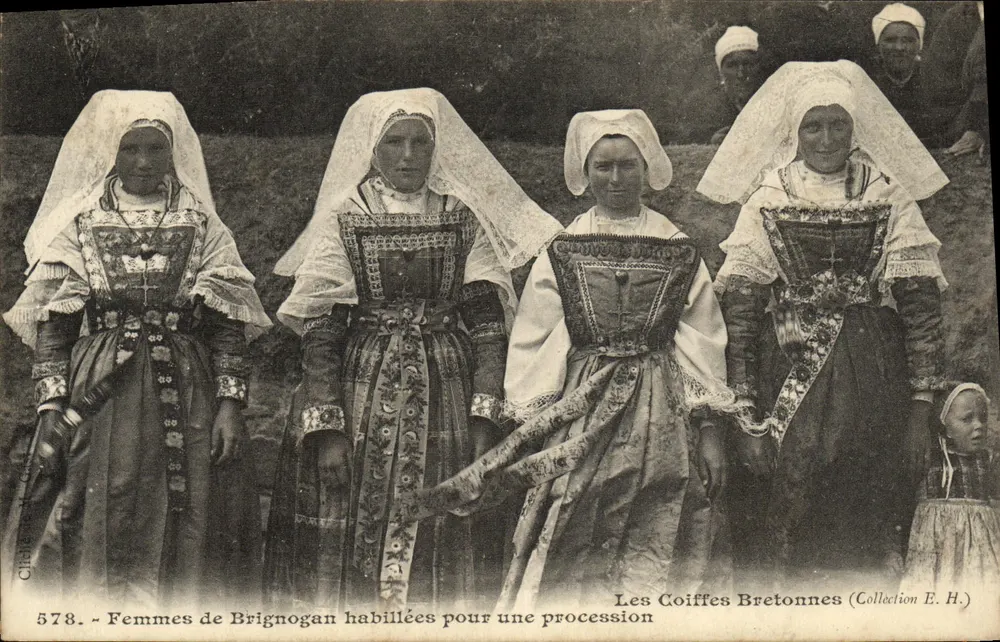 Frauen von Brignogan für eine Prozession bekleidet — Die Bretonischen Schleier (Sammlung E.H.) - Vorderseite