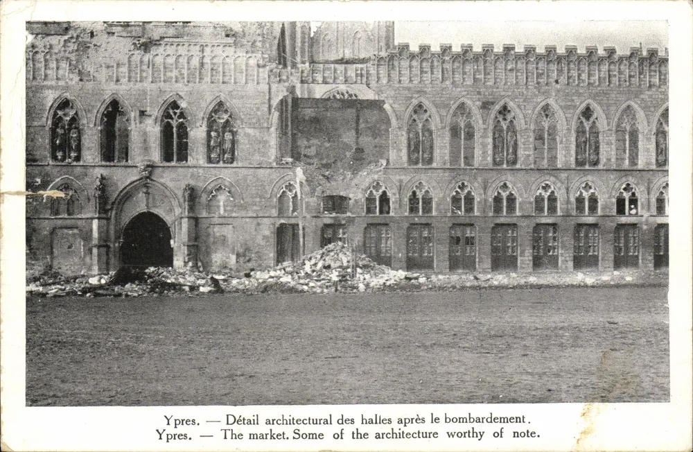 Ypres — Architektonischer Detailblick auf die Hallen nach dem Bombenangriff — Verleger Mâchérie Mero, Nr. 10-15 - Vorderseite