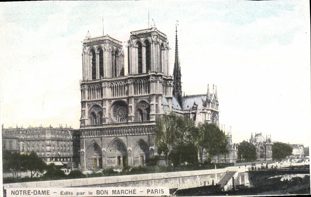 Notre-Dame — Editado pelo Bon Marché — Paris - Frente