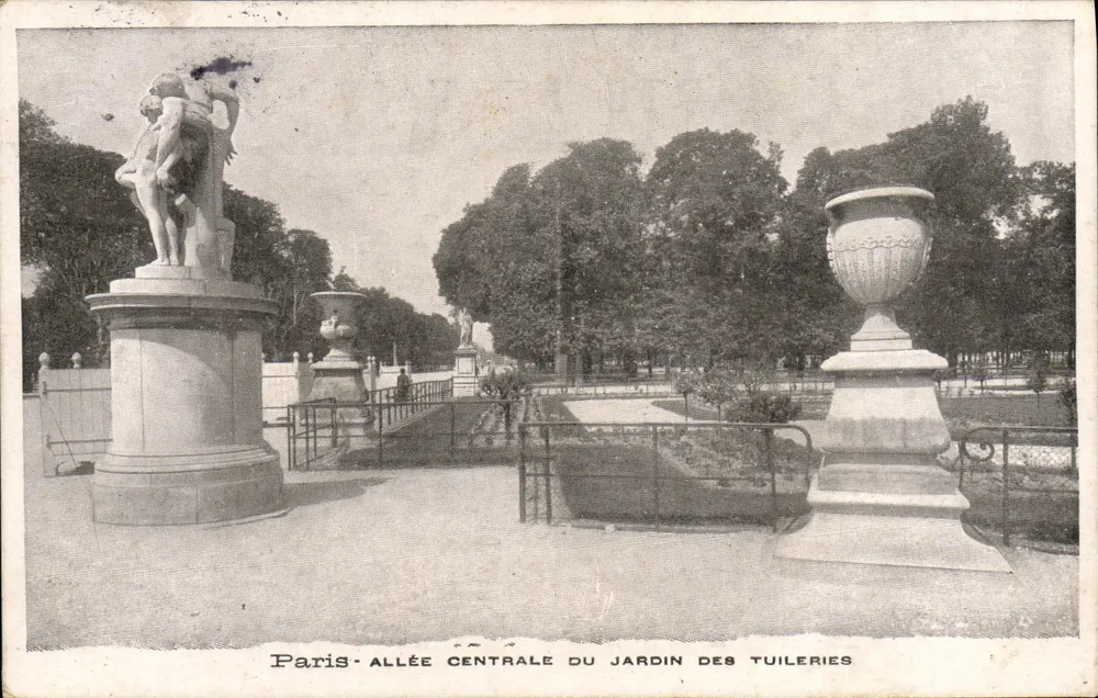 Paris — Mittelallee im Tuileries-Garten — unbekannter Verlag, Seriennummer nicht sichtbar - Vorderseite