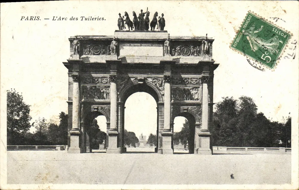 Paris — Arco das Tijolarias — editor não visível - Frente