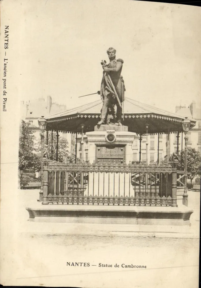 NANTES — L'ancien pont de Primil — Statue de Cambronne - Frente