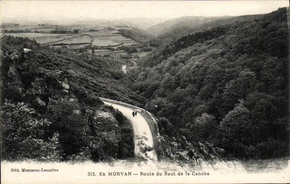 Em MORVAN — Estrada do Saut de la Canche — Edit. Montaron-Lemaître n°313 - Frente