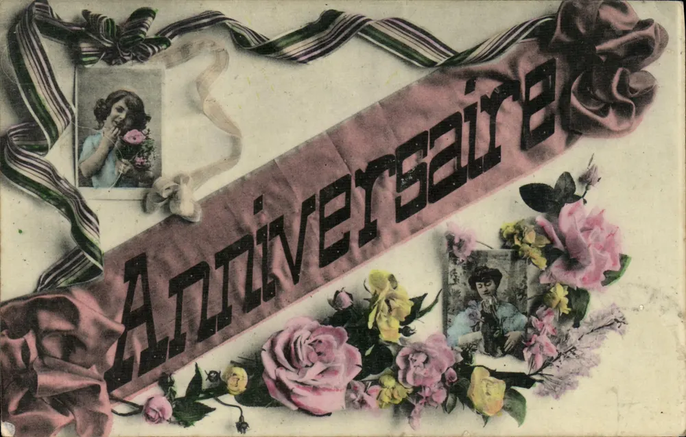 Geburtstag — Blumen-Dekoration und Fotos — unbekannter Verlag - Vorderseite