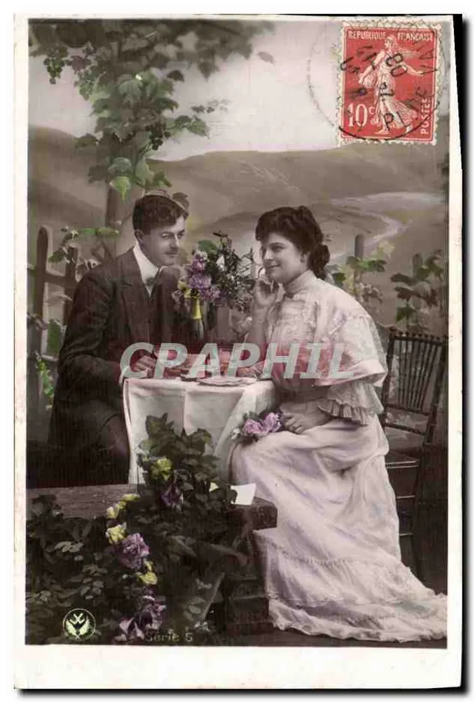 Casal apaixonado — cena de jardim — série 5, editor Graphil - Frente