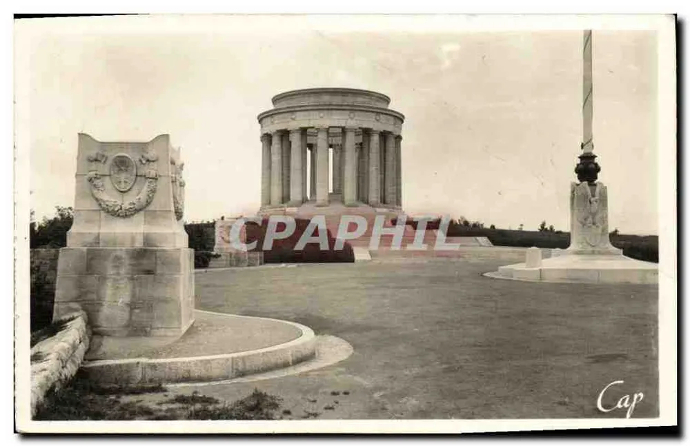 Amerikanisches Denkmal in Commercy — Montsec — Verleger REAL PHOTO - PARIS, n°45 - Vorderseite