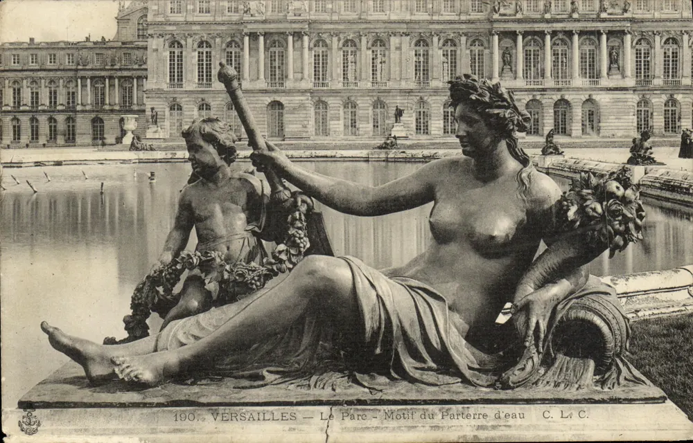 Versailles — O Parque — Motivo do Parterre d'Água — C. L. C. — n°190 - Frente