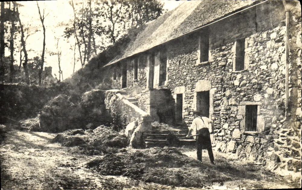 Moinho a água — Habitat rural — Studios Bazine-Mas, r.d. la Paix, Cherbourg - Frente
