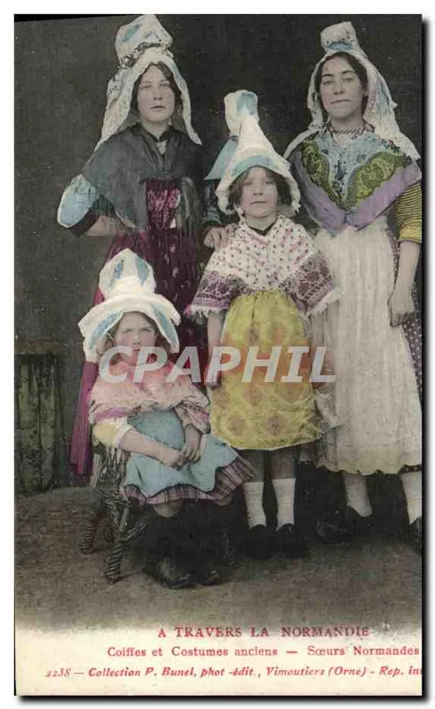 Normannische Schwestern — traditionelle Kleidung und Frisuren — Sammlung P. Bunel, fotografiert und verlegt von, Vimoutiers (Orne) — n°2238 - Vorderseite