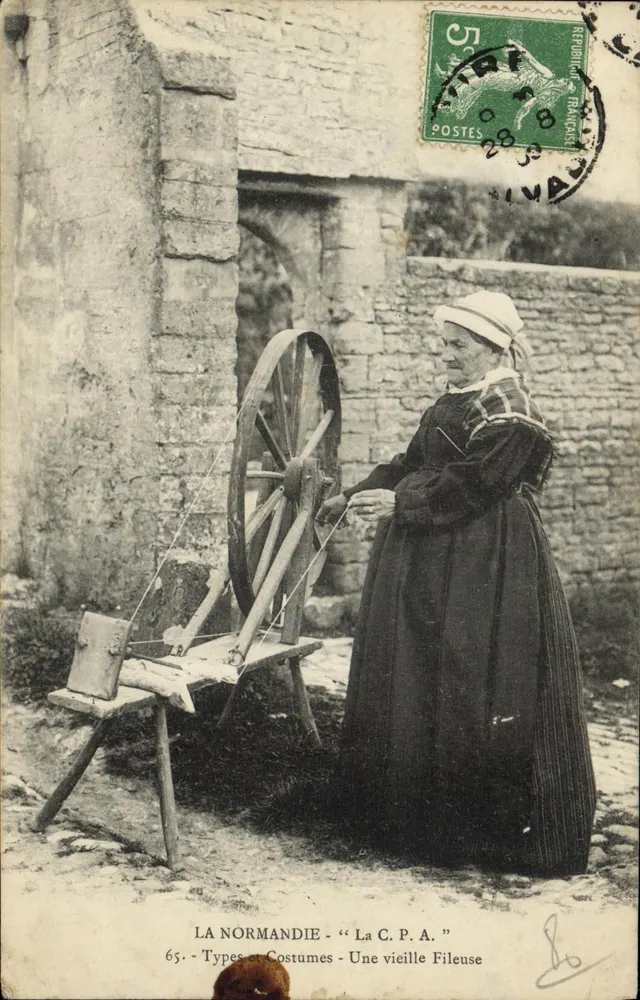 Normandie — Eine alte Spinnerei — Antike Ansichtskarte n°65 - Vorderseite